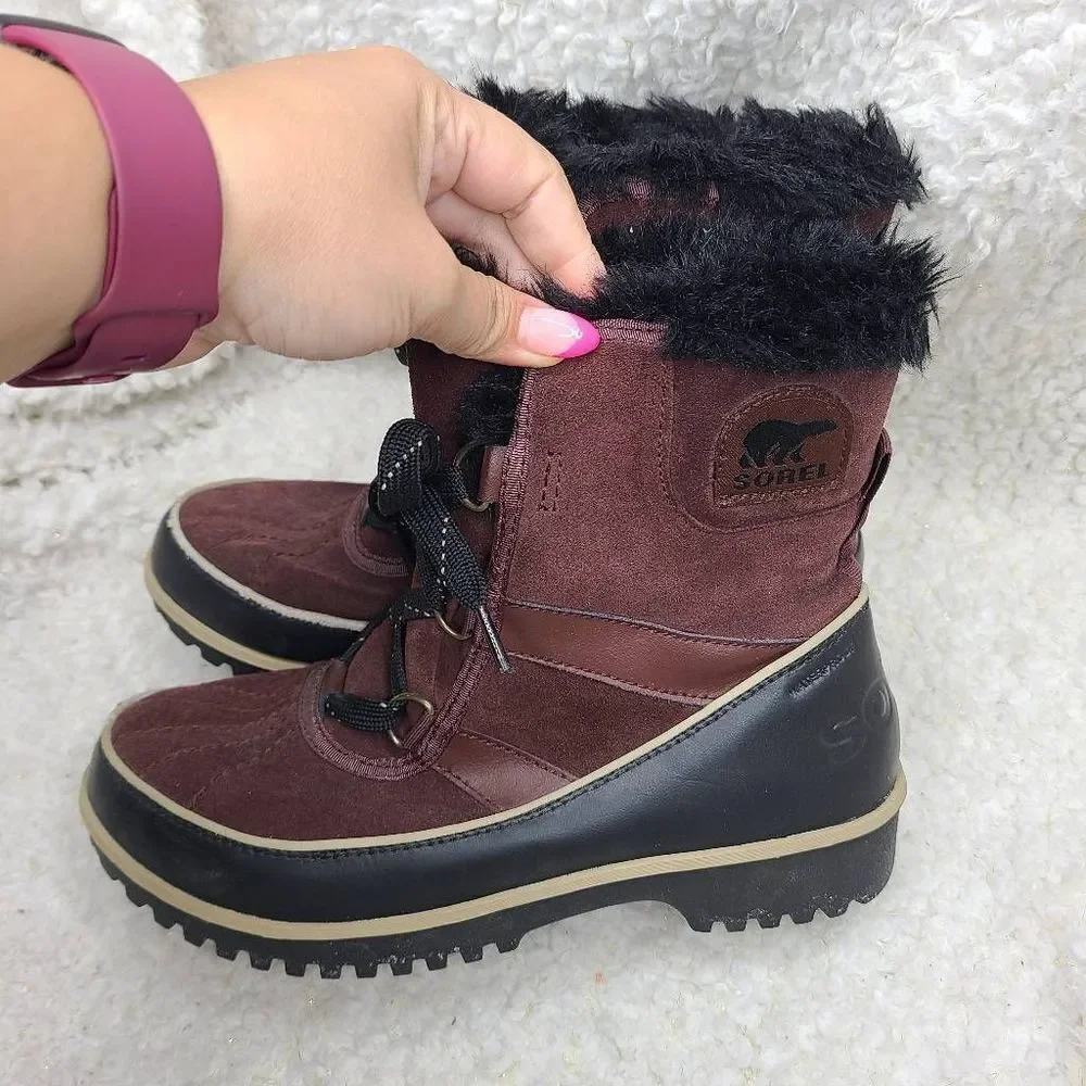 Sorel Tivoli ll Waterproof Suede Fleece Lined  Burgundy Suede Short Lace-up Ankl